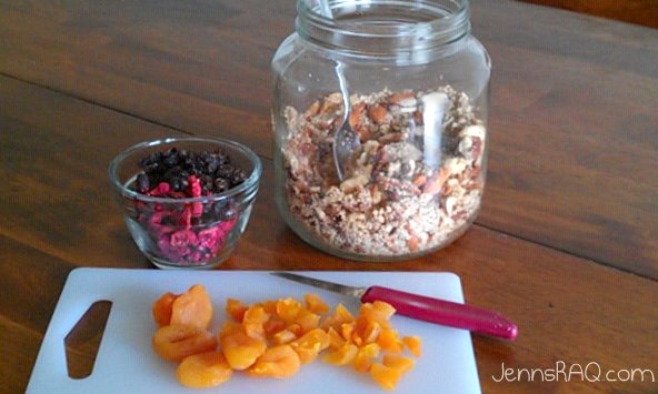 paleo cereal fruit and nuts