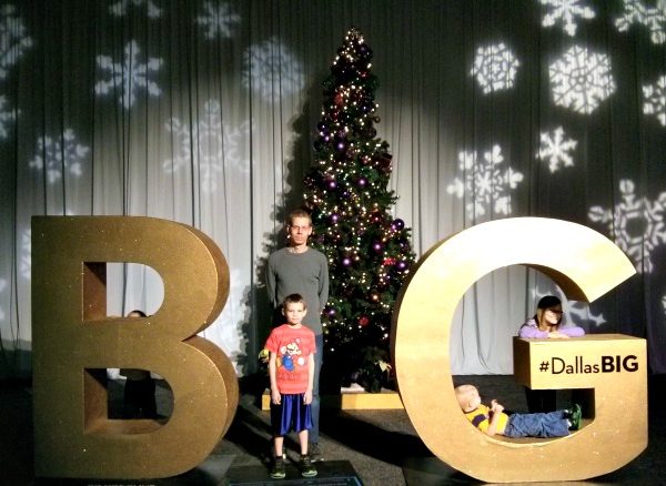 Holiday Magic at Sparkle! Hilton Anatole Dallas