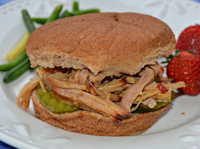 Simple Slow Cooker Pulled Pork for a Crowd using just 5 Ingredients - JennsRAQ.com