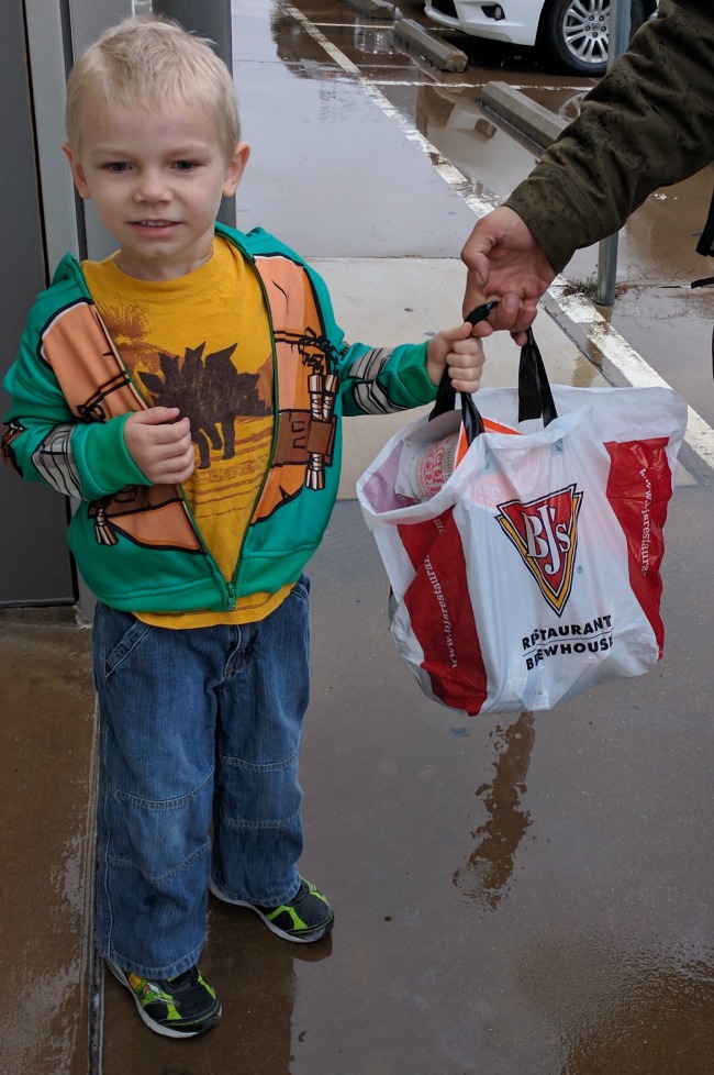 How to Host a FUN Christmas Party for Kids as seen on JennsRAQ.com - Give