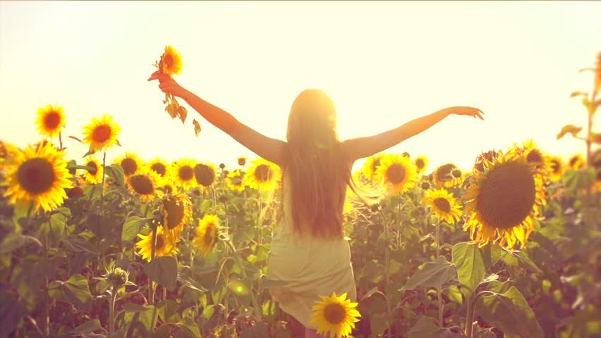 7 Ways to be More Optimistic as seen on JennsRAQ.com