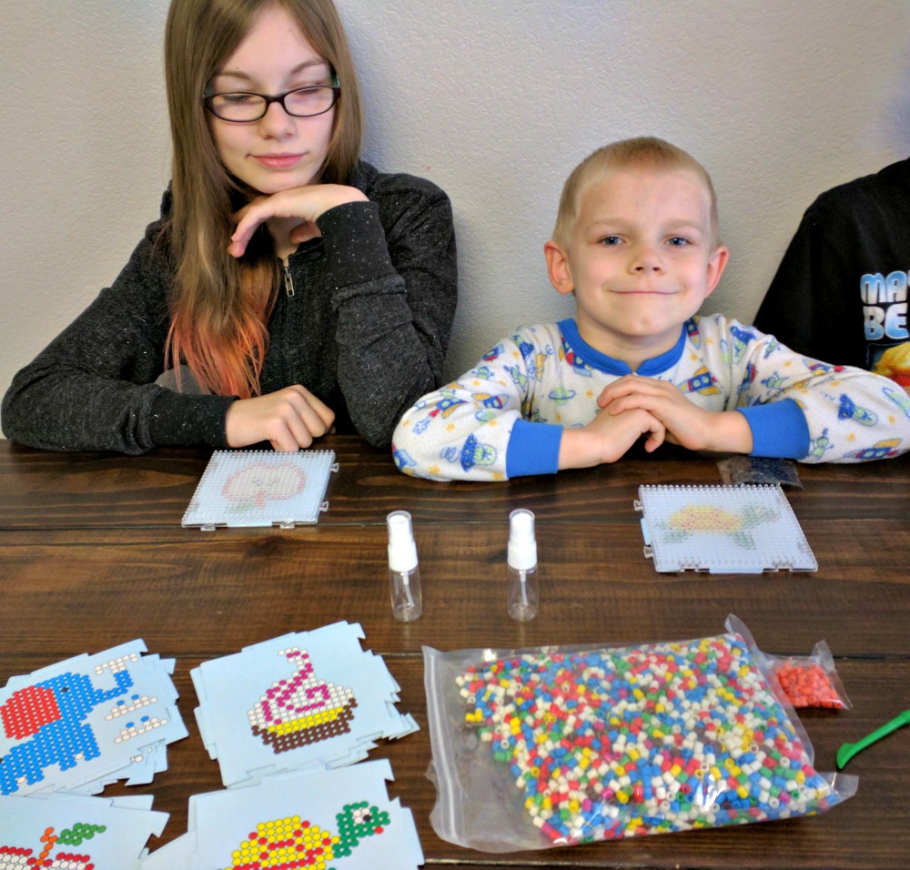 Zirrly Super Beads Mega Pack Review Contents of Package