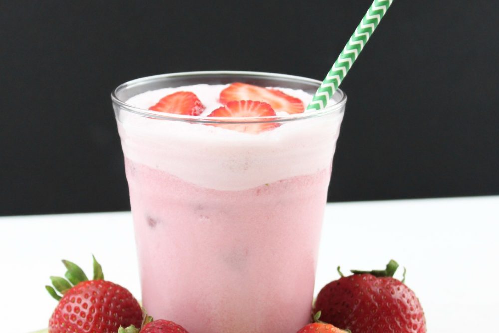 Starbucks Pink Drink Copycat Recipe - KETO, Low Carb Version
