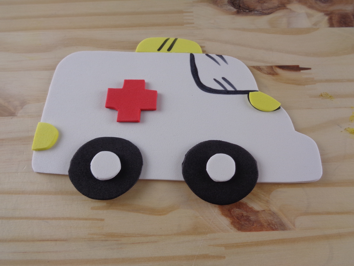 A is for Ambulance Letter Craft - Finishing the Ambulance