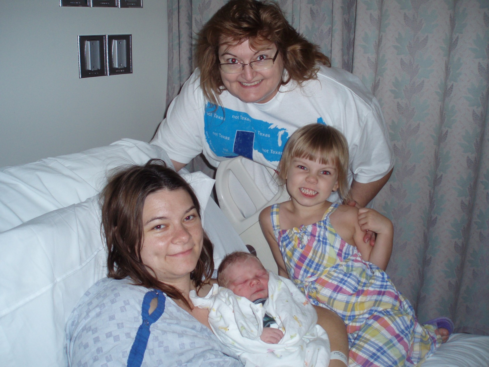 Heath with his Mom, Sister, and Grandma