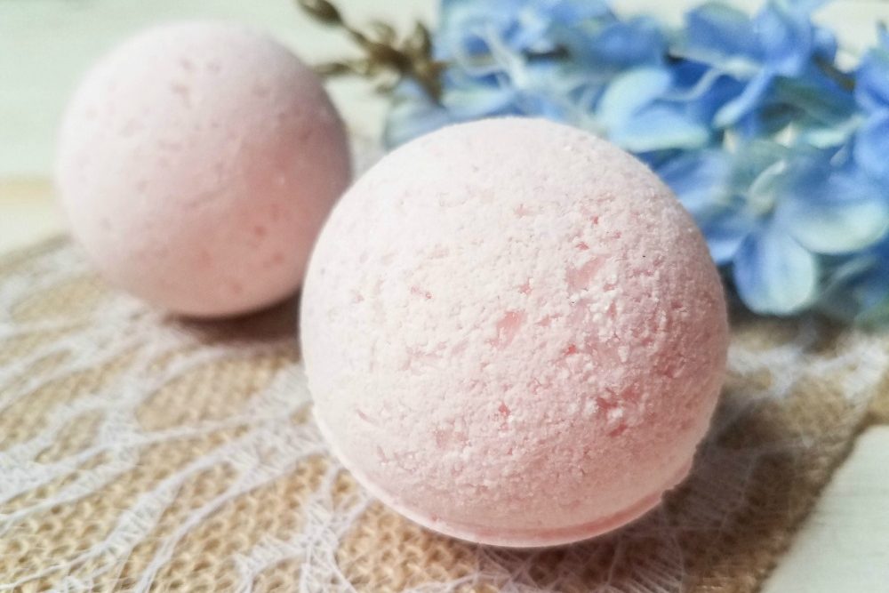 Pretty Pink Bath Bombs DIY